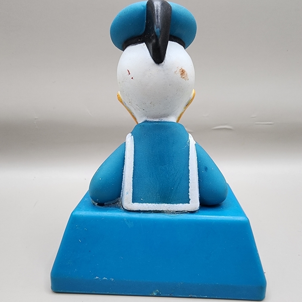 Donald Duck Soap Figure from Wash & Play Grooming Center Tub Toy Illco Vintage - Picture 3 of 5
